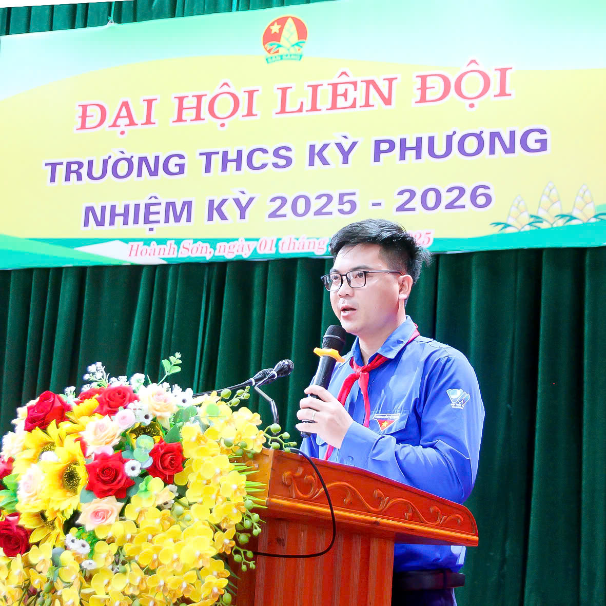 Phó bí thư